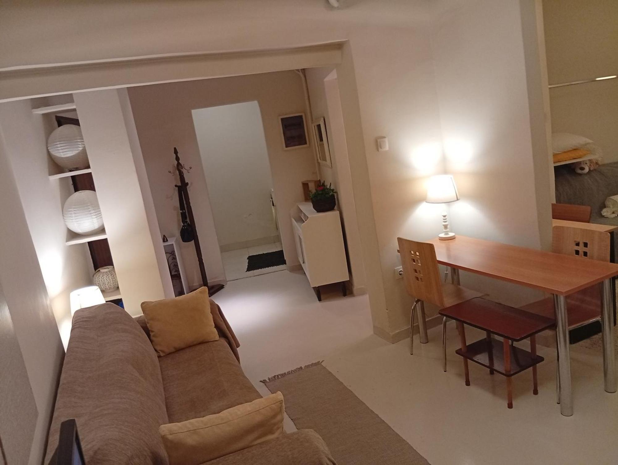 Filopappou Decent Apartment Atenas Exterior foto
